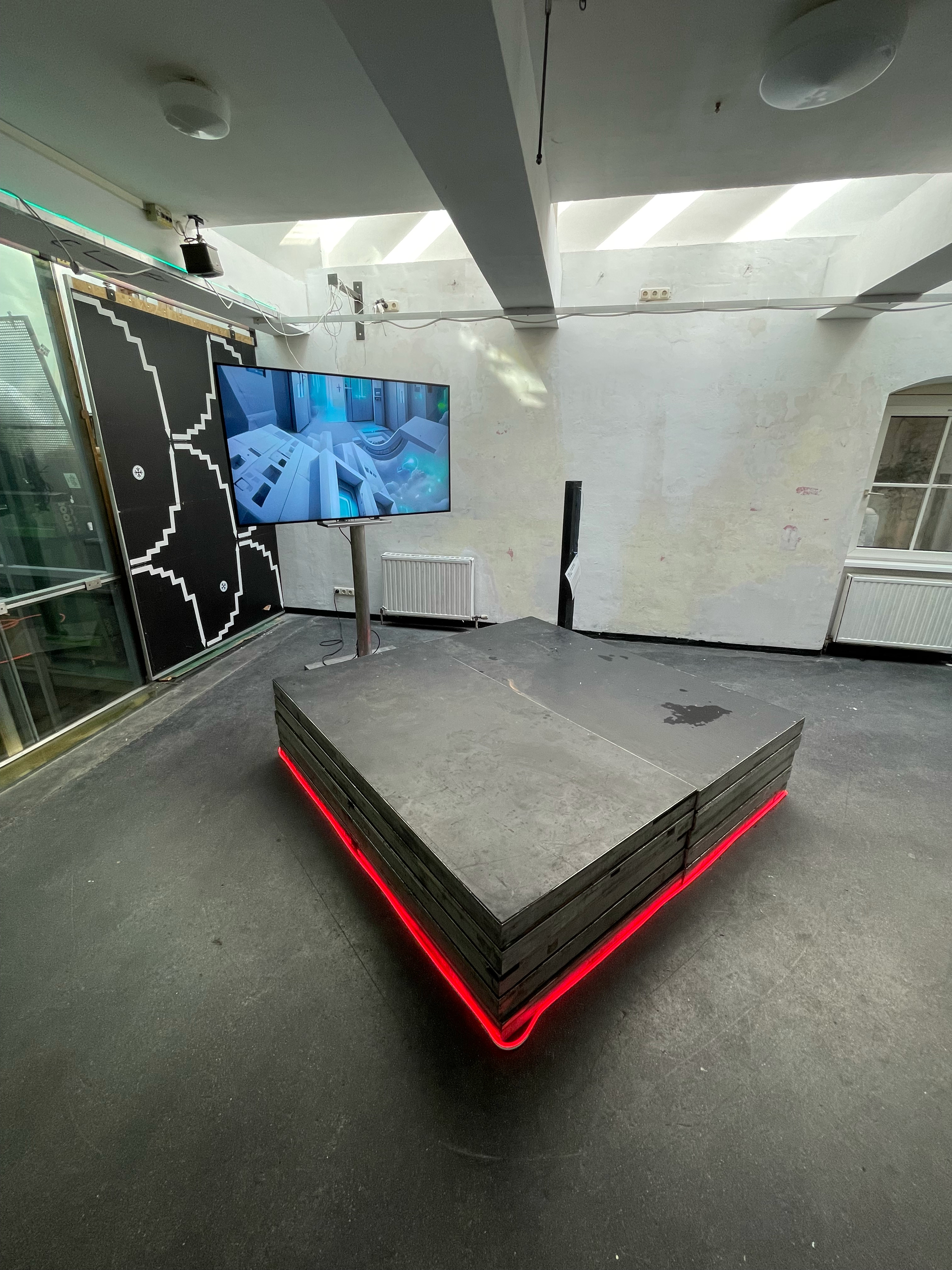 stwst48x9_c_paul_krackowizer_3.jpg