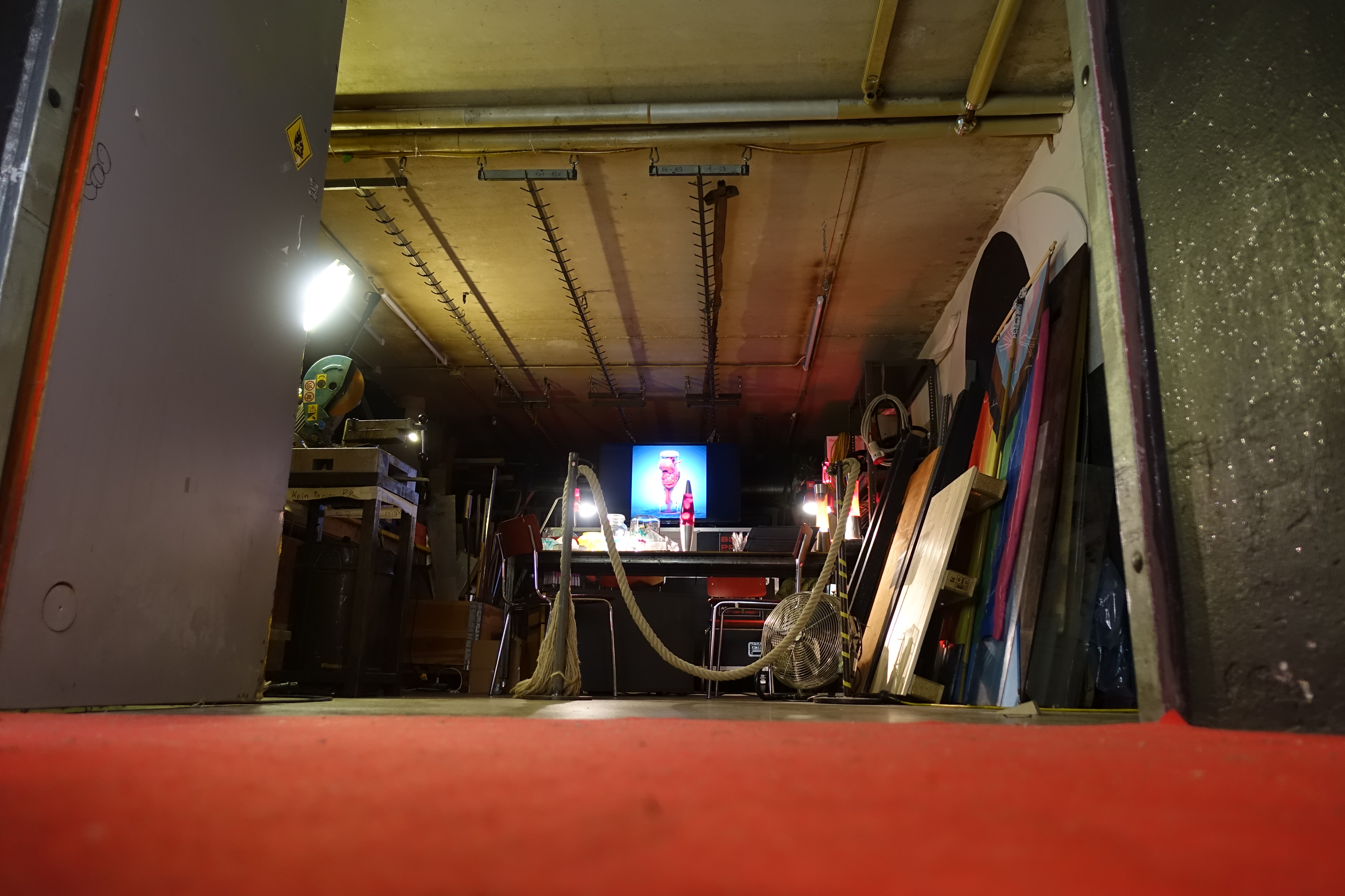 stwst48x9_c_taro_44.jpg