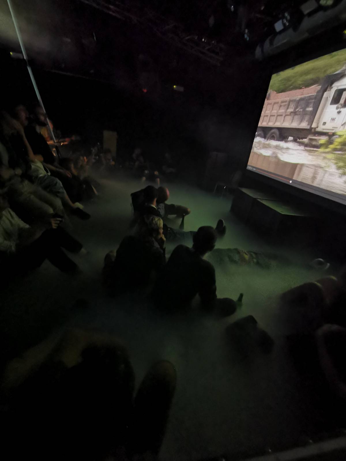 stwst48x9_c_mario_stadler_14.jpg