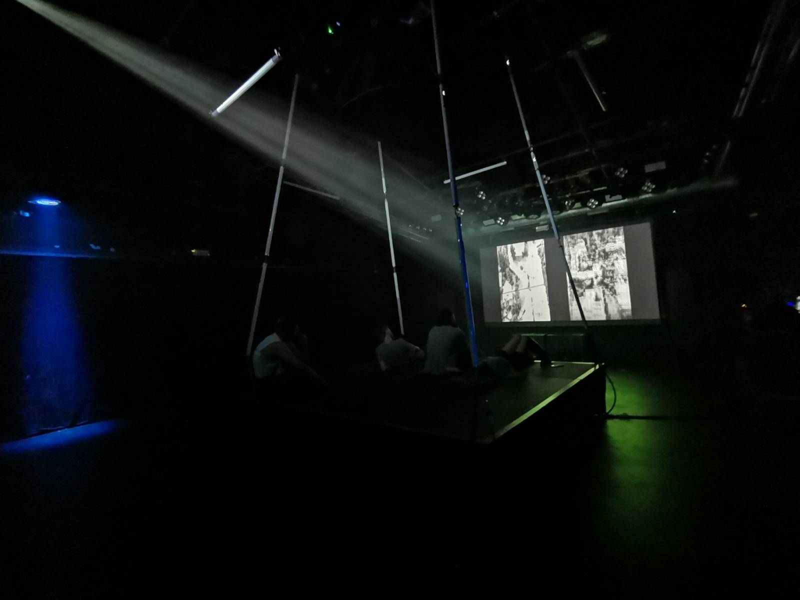 stwst48x9_c_mario_stadler_20.jpg